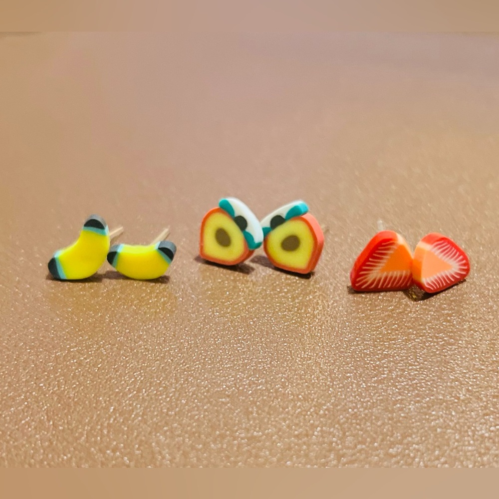 Fruit-Themed Kids Earrings Polymer Stud Set NWOT *ADORABLE* 🍓🍑🍌
